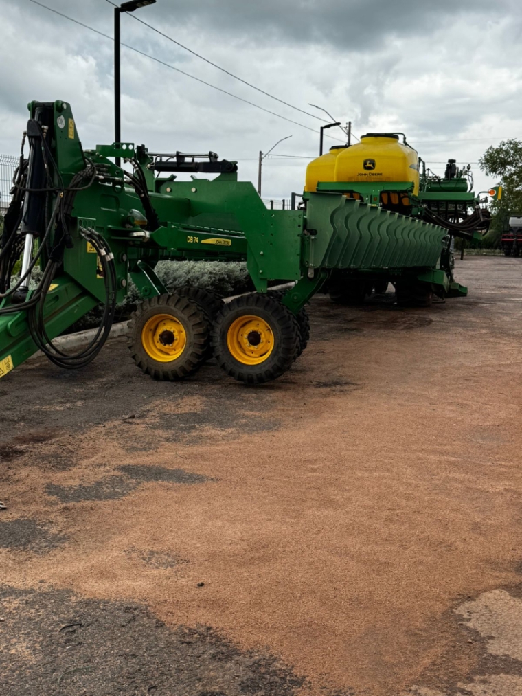 plantadeira john deere db74  /49l maxemerge 5e ano 20235