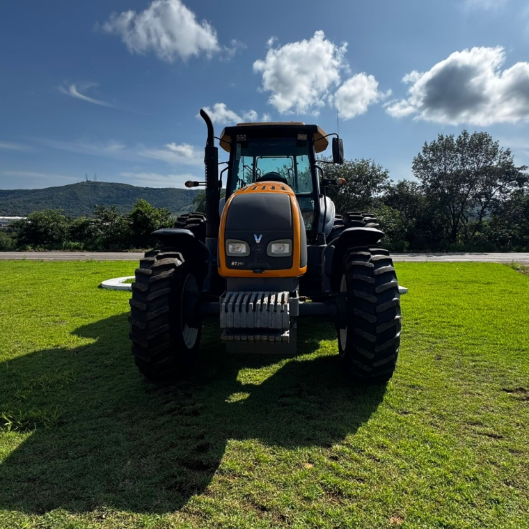 trator valtra bt210 4x4  20121