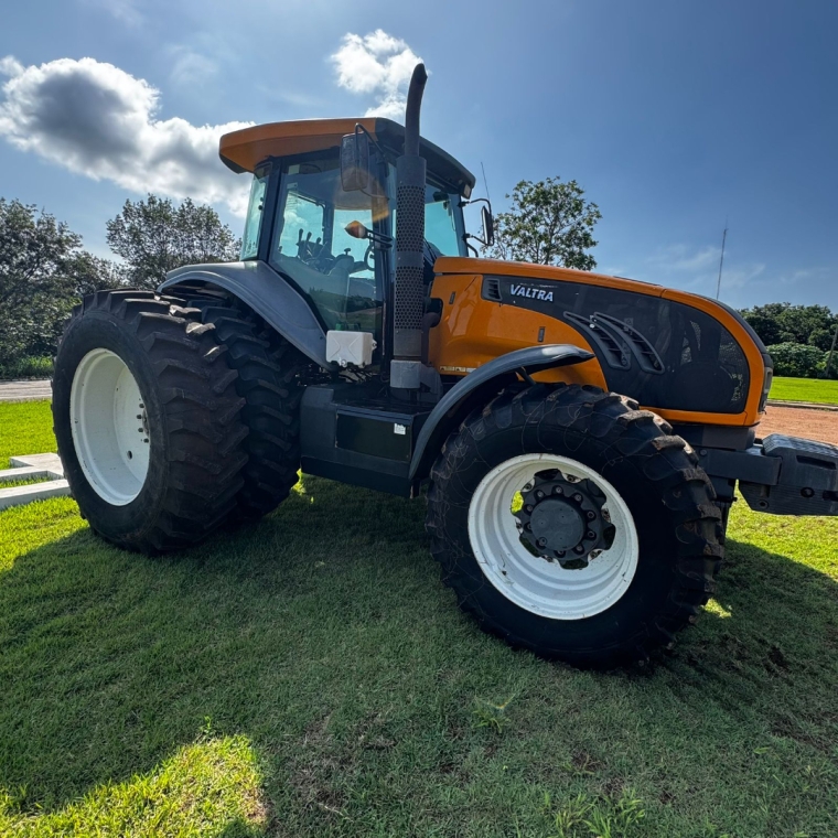 trator valtra bt210 4x4  20122