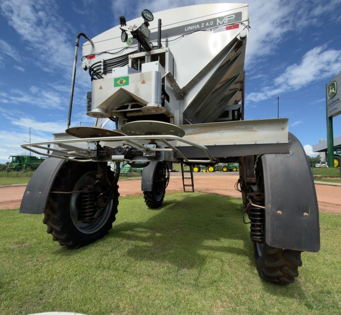 pulverizador case patriot 250 c/ mp agro ano 20155