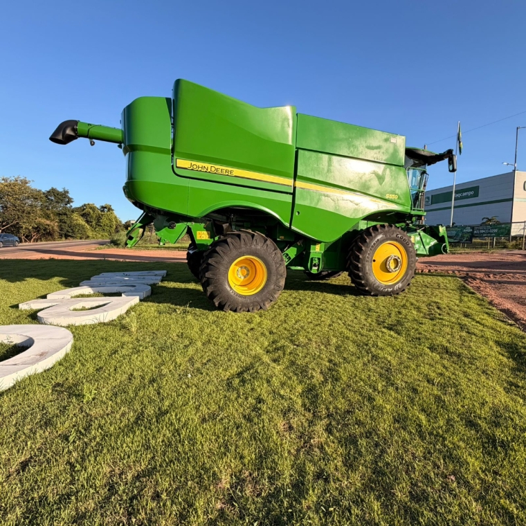 colheitadeira jhon deere s550 ano 20235
