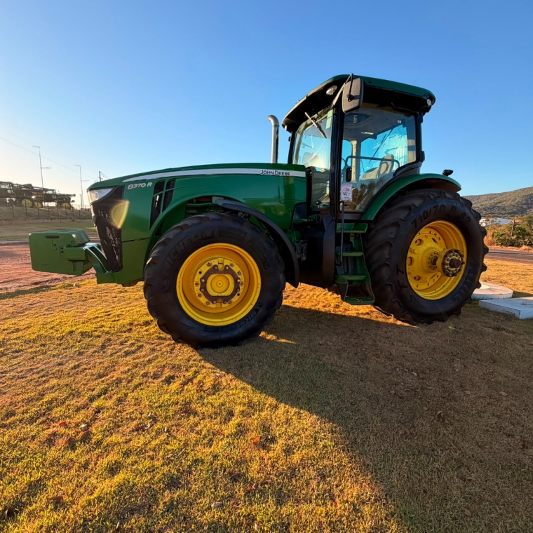 trator john deere 8370r ano 20172
