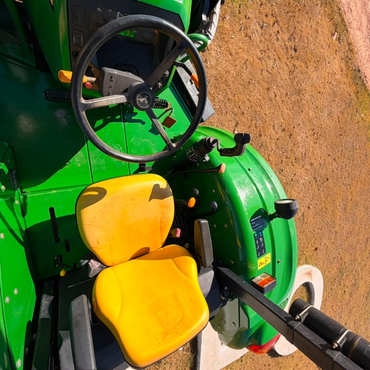 trator john deere 5090e epcc - 12x12 rod. traseiros 23.1-26 / dianteiros 14.9-24 conjunto frontal marispan t81 com concha5