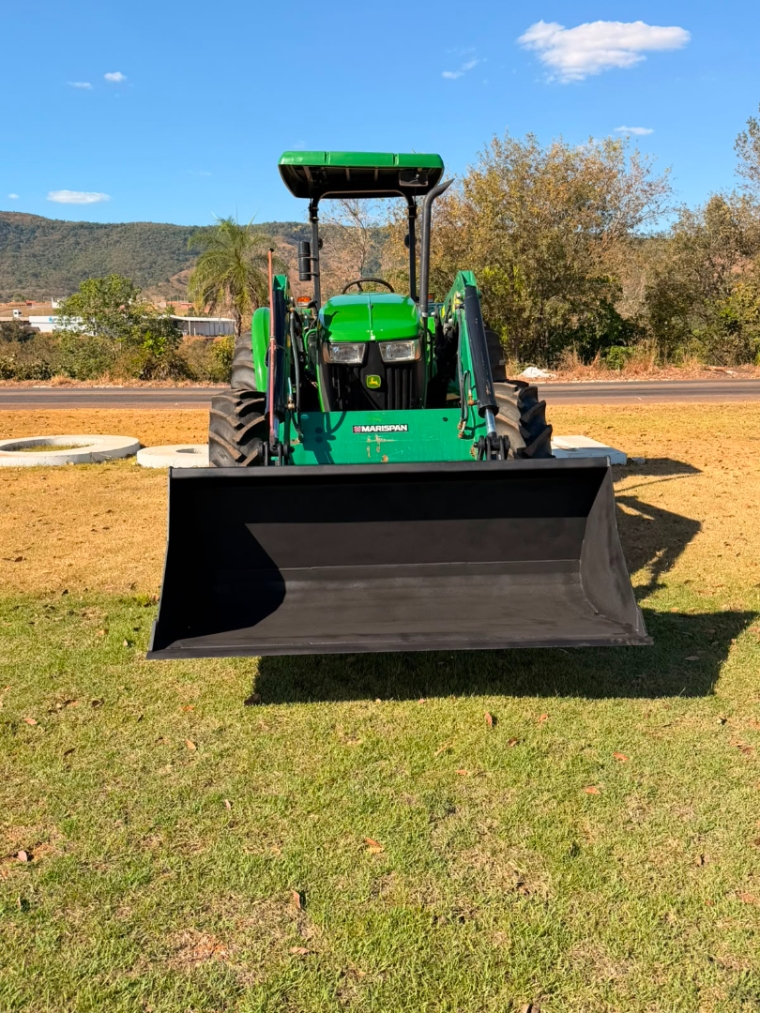 trator john deere 5090e epcc - 12x12 rod. traseiros 23.1-26 / dianteiros 14.9-24 conjunto frontal marispan t81 com concha2
