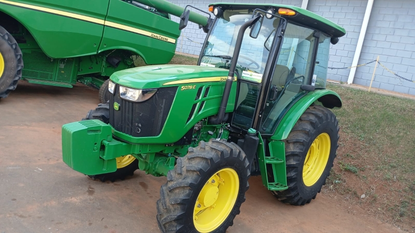trator john deere  5078e cab-9x31