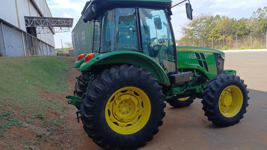trator john deere  5078e cab-9x34
