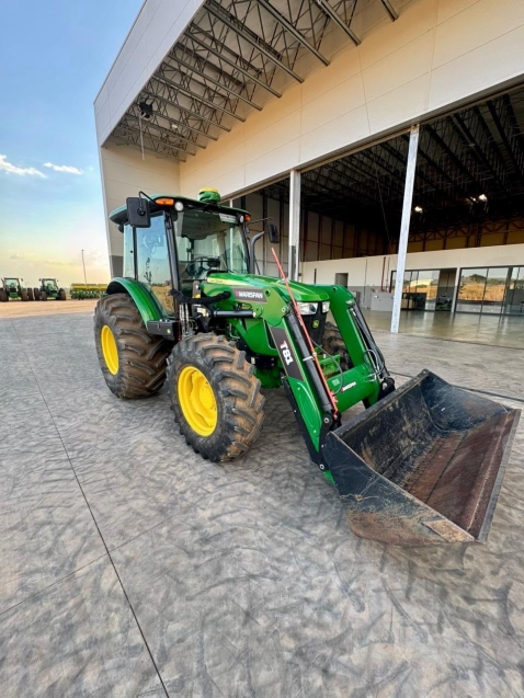 trator john deere 5090e cab / transmissao 12x120