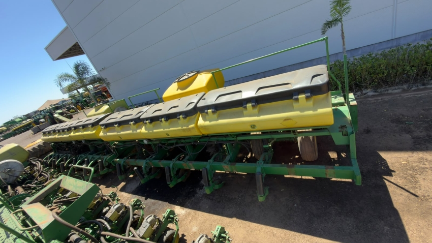 plantadeira john deere 2126 - 24 linhas de 0.50cm / vacuo mecanica ano 20144