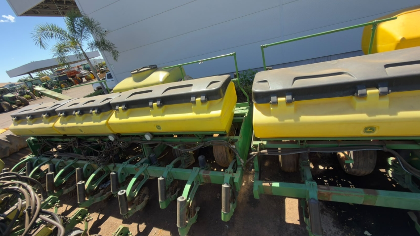 plantadeira john deere 2126 - 24 linhas de 0.50cm / vacuo mecanica ano 20149