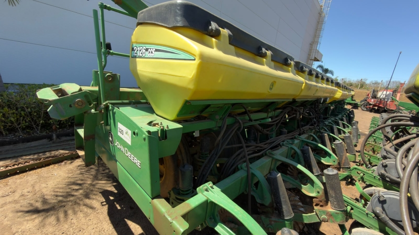 plantadeira john deere 2126 - 24 linhas de 0.50cm / vacuo mecanica ano 20141