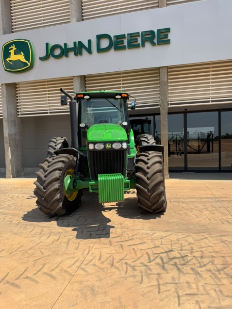 trator john deere 7230 com piloto automatico  ano 20232