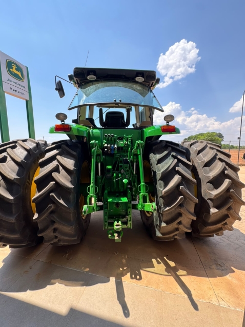trator john deere 7230 com piloto automatico  ano 20233