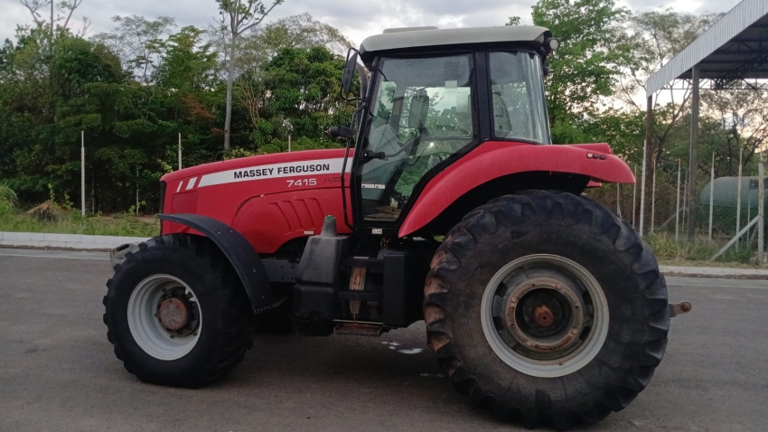 TRATOR MASSEY FERGUSON 7415 ANO 20161
