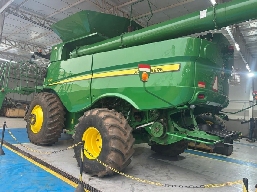 colheitadeira de graos | john deere s680 20151