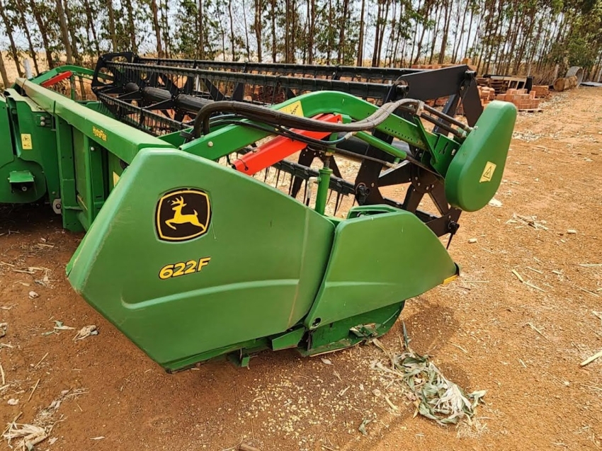 john deere colheitadeira s440 rodado dual. com piloto automatico. plataforma 22 pes. motor: 1.388. trilha 875 diesel 1p automatico 2018