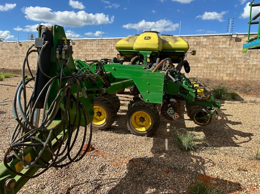 john deere plantadeira db 50 32 linhas. cm diesel 1p automatico 2012