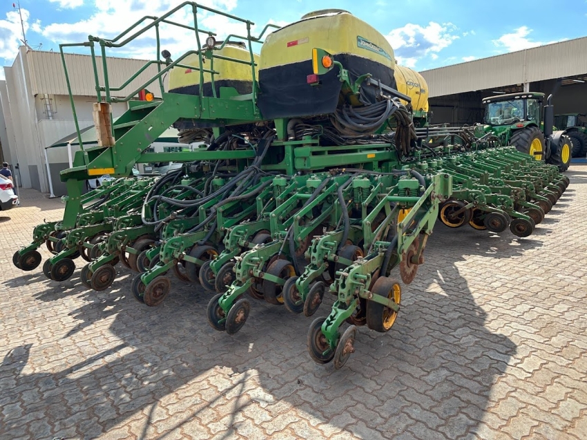 john deere plantadeira db74 45 linhas. 50 cm. row command. diesel 1p automatico 2016