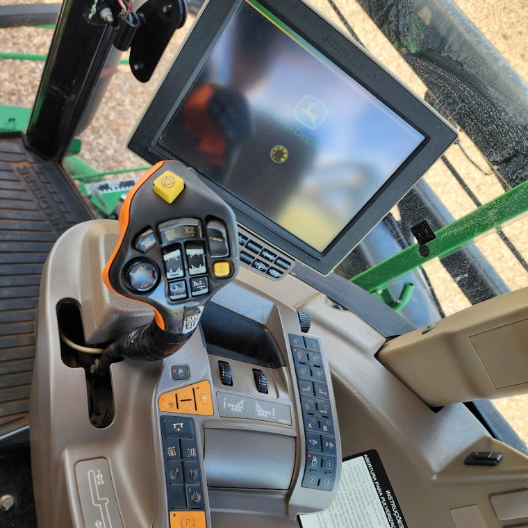 john deere pulverizador m4025 piloto automatico. fibra 30mts. tanque 2.500lts. diesel 1p automatico 2019