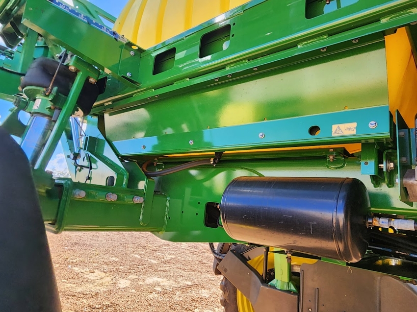john deere pulverizador m4030 piloto automatico. metal 30mts. tanque 3.000lts. exactapply. motor: 1770 diesel 1p automatico 2021
