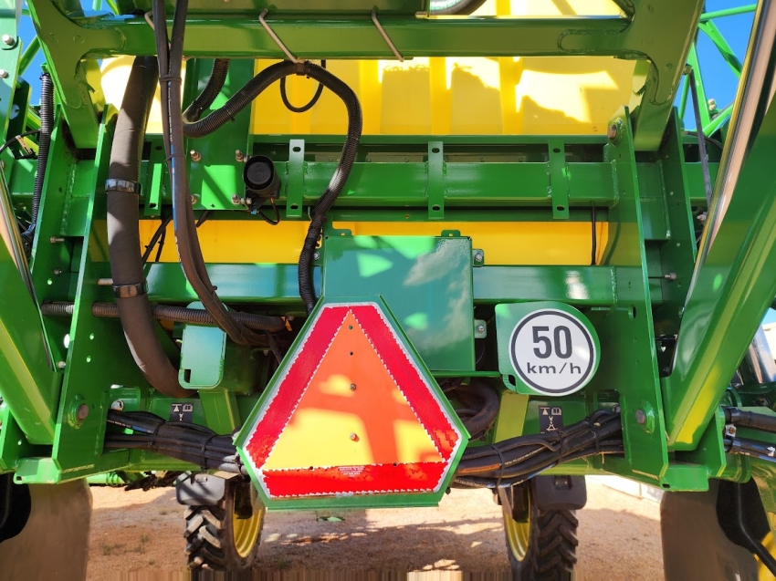 john deere pulverizador m4030 piloto automatico. metal 30mts. tanque 3.000lts. exactapply. motor: 1770 diesel 1p automatico 2021