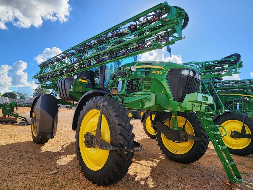 john deere pulverizador m4030 piloto automatico. metal 30mts. tanque 3.000lts. exactapply. motor: 1770 diesel 1p automatico 2021