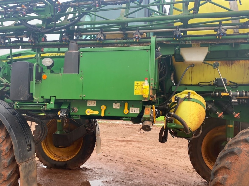 john deere pulverizador m4040 piloto automatico. metal 30mts. tanque 4.000lts. exactapply. motor 4.500hrs diesel 1p automatico 2019