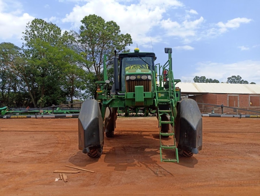 john deere pulverizador m4040 piloto automatico. fibra 36mts. tanque 4.000lts. motor: 4200 diesel 1p automatico 2019