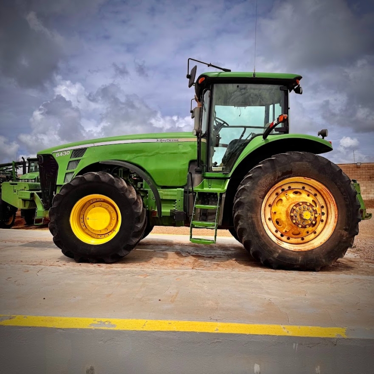 john deere trator 8430 310 cv. sem piloto automatico. rodado dual. motor: 12300 diesel 1p automatico 2008