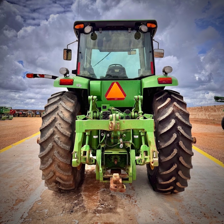 john deere trator 8430 310 cv. sem piloto automatico. rodado dual. motor: 12300 diesel 1p automatico 2008