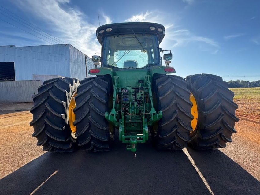 john deere trator 8370r  370 cv. piloto automatico. rodado dual. ils. motor: 9.117 diesel 1p automatico 2016