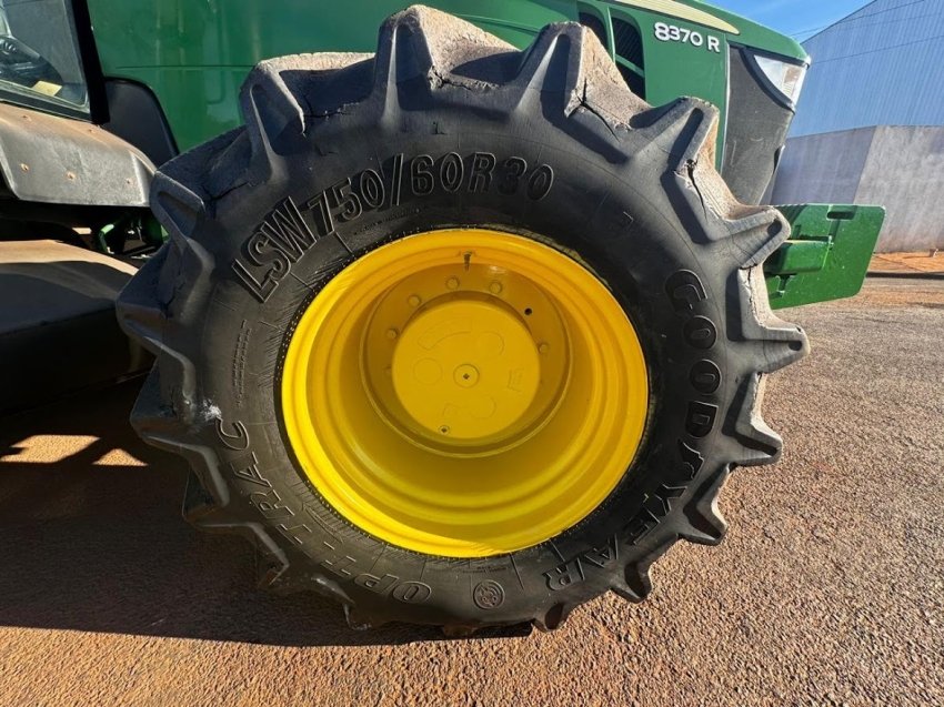 john deere trator 8370r  370 cv. piloto automatico. rodado dual. ils. motor: 9.117 diesel 1p automatico 2016