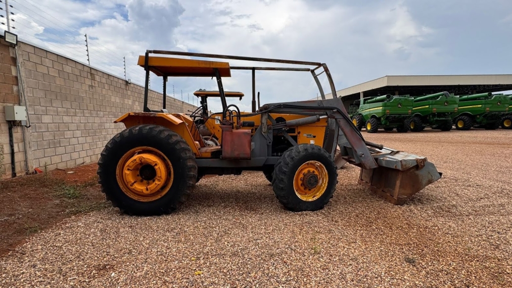 valmet trator 128 120cv. sem cabine. equipado com conjunto frontal. diesel 1p automatico 1988