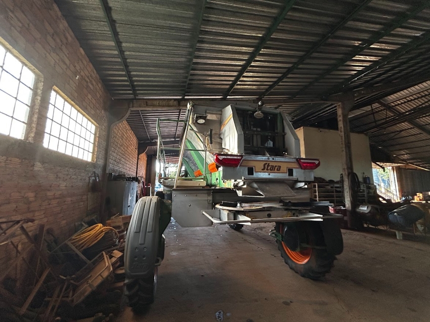 stara distribuidor autopropelido hercules 6.0 6m3. taxa variavel. porta dupla. lona facil. luzes de trabalho. diesel 1p automatico 2019