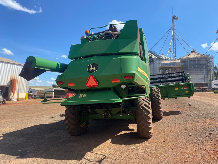john deere colheitadeira s440 rodado dual. com piloto automatico. plataforma 22 pes. motor: 1027 - trilha: 726 diesel 1p automatico 2019
