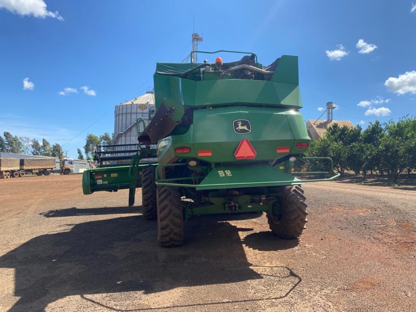 john deere colheitadeira s440 rodado dual. com piloto automatico. plataforma 22 pes. motor: 1027 - trilha: 726 diesel 1p automatico 2019