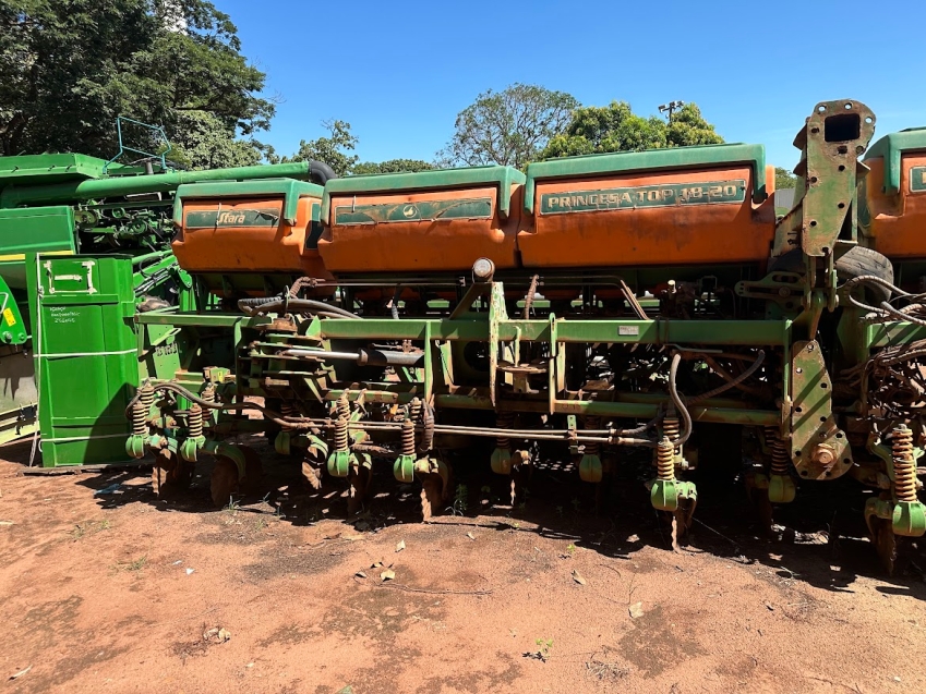 stara plantadeira princesa 20 linhas. 45cm. diesel 1p automatico 2017