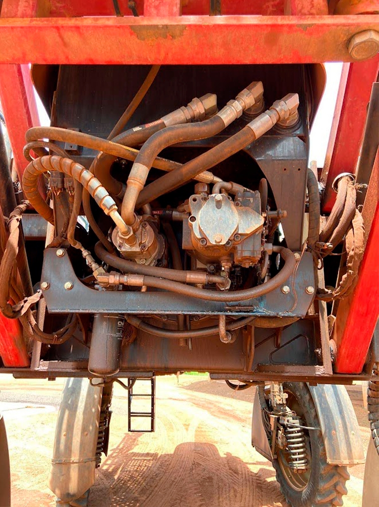 case pulverizidor patriot 250 piloto autom. metal 24mts. tanque 2500lts.motor: 5545 diesel 1p automatico 2015