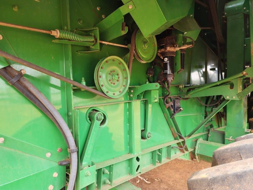 john deere colheitadeira s440 rodado dual. com piloto automatico. plataforma 22 pes. motor: 1.388 - trilha: 875 diesel 1p automatico 2018