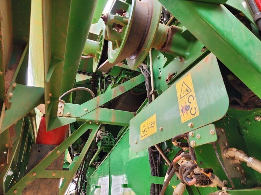 john deere colheitadeira s440 rodado dual. com piloto automatico. plataforma 22 pes. motor: 1027 - trilha: 726 diesel 1p automatico 2019