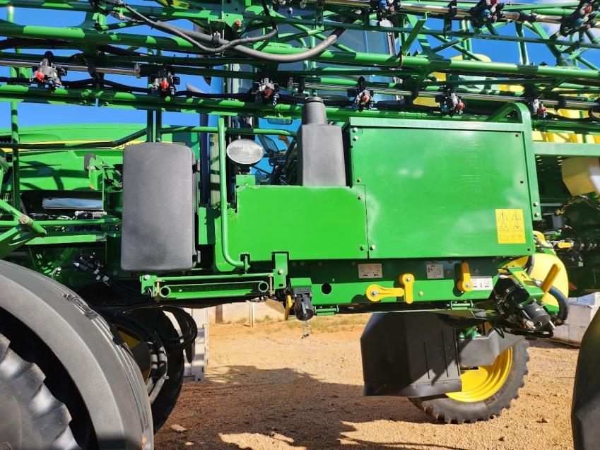 john deere pulverizador m4030 piloto autom. metal 30mts. tanque 3.000lts. exactapply. motor: 1770 diesel 1p automatico 2021