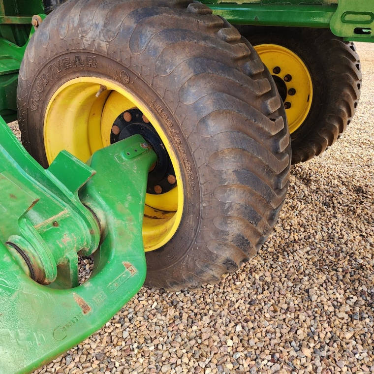 john deere plantadeira db 40 23 linhas. espacamento 50cm. exactemerge. diesel 1p automatico 2023