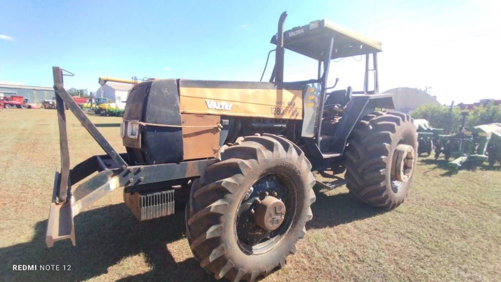 valtra trator 1280 128cv. sem cabine. rodado balao. .motor: 19839 diesel 1p automatico 2001