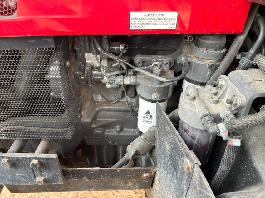 massey ferguson trator mf 4708 82cv. cabine. paralama dianteiro. motor: 3.500hrs. diesel 1p automatico 2019