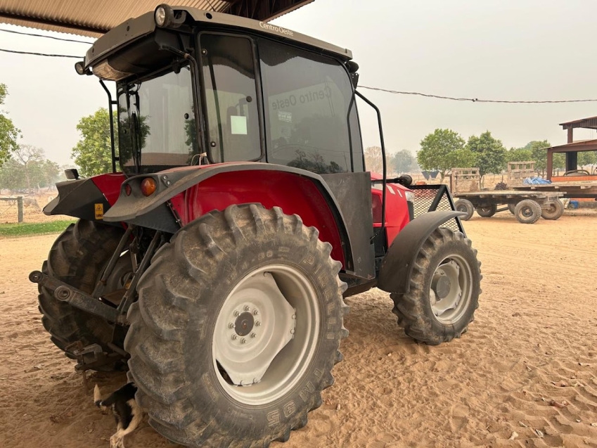 massey ferguson trator mf 4708 82cv. cabine. paralama dianteiro. motor: 3.500hrs. diesel 1p automatico 2019