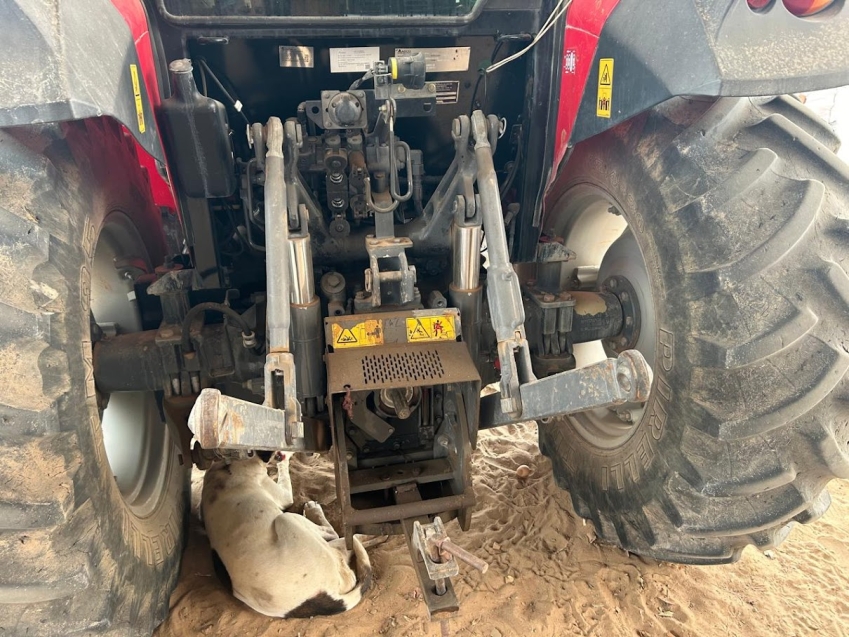 massey ferguson trator mf 4708 82cv. cabine. paralama dianteiro. motor: 3.500hrs. diesel 1p automatico 2019