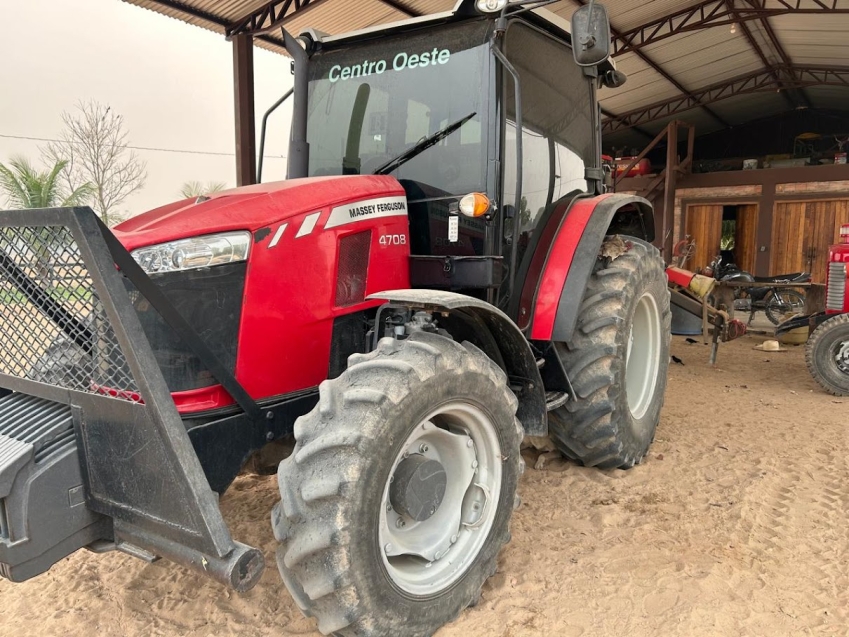 massey ferguson trator mf 4708 82cv. cabine. paralama dianteiro. motor: 3.500hrs. diesel 1p automatico 2019