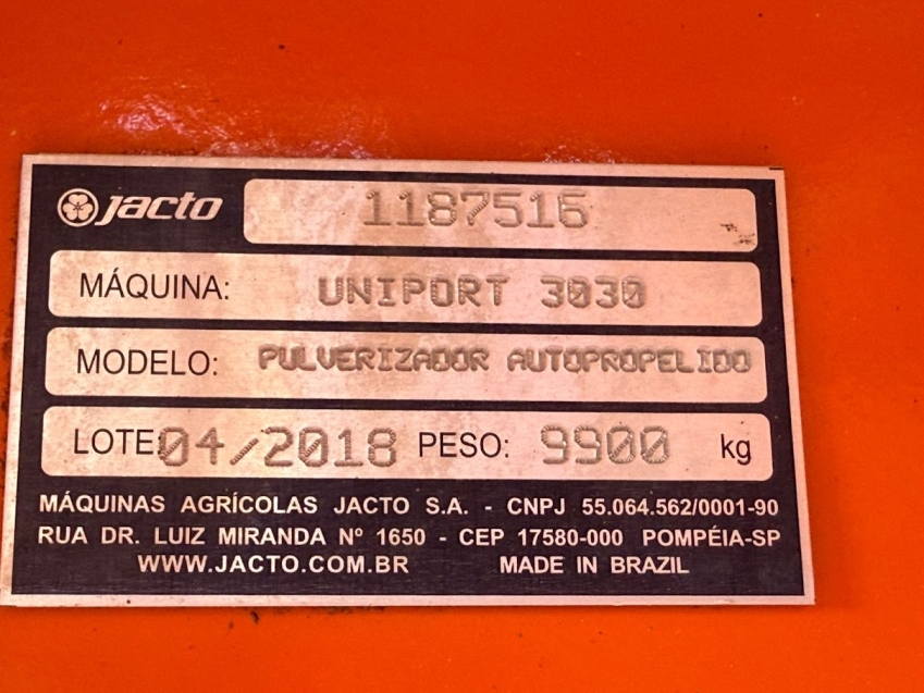 jacto pulverizador uniport 3030 tanque 3.000lts. motor: 6.300hrs diesel 1p automatico 20183
