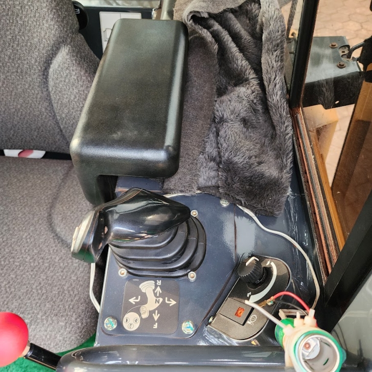 john deere trator de esteira 700j-ii esteira. 125cv. 103 pol. lamina 3.200mm. motor 4.992hrs diesel 1p automatico 20228