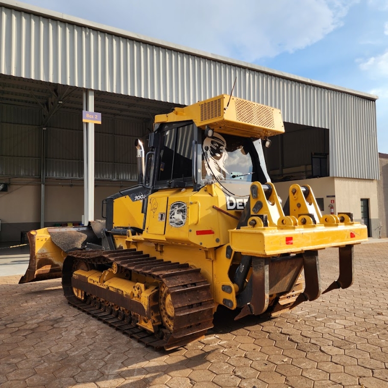 john deere trator de esteira 700j-ii esteira. 125cv. 103 pol. lamina 3.200mm. motor 4.992hrs diesel 1p automatico 20224