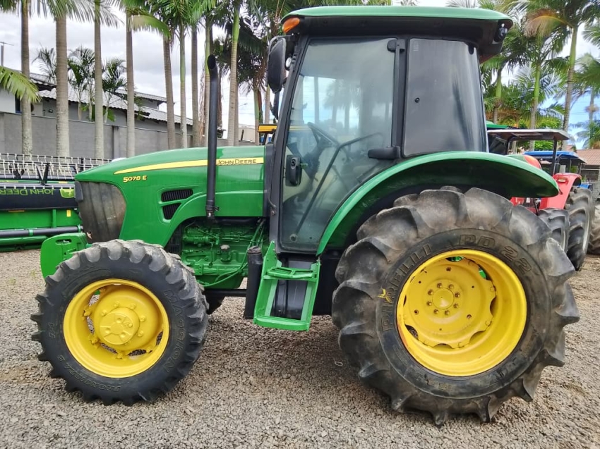 john deere trator 5078e  cabinado 4x4 78 diesel 1p manual 2014